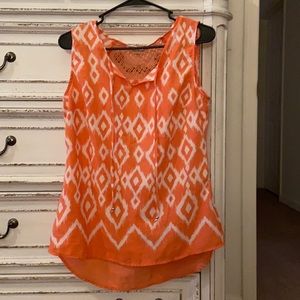 Peachy/pink tank